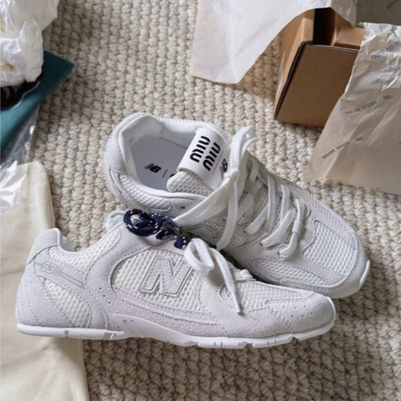 New Balance x MIU MIU Miu Miu NB 530 SL Valentine's Day Collection Suede Leather - Picture 1 of 5